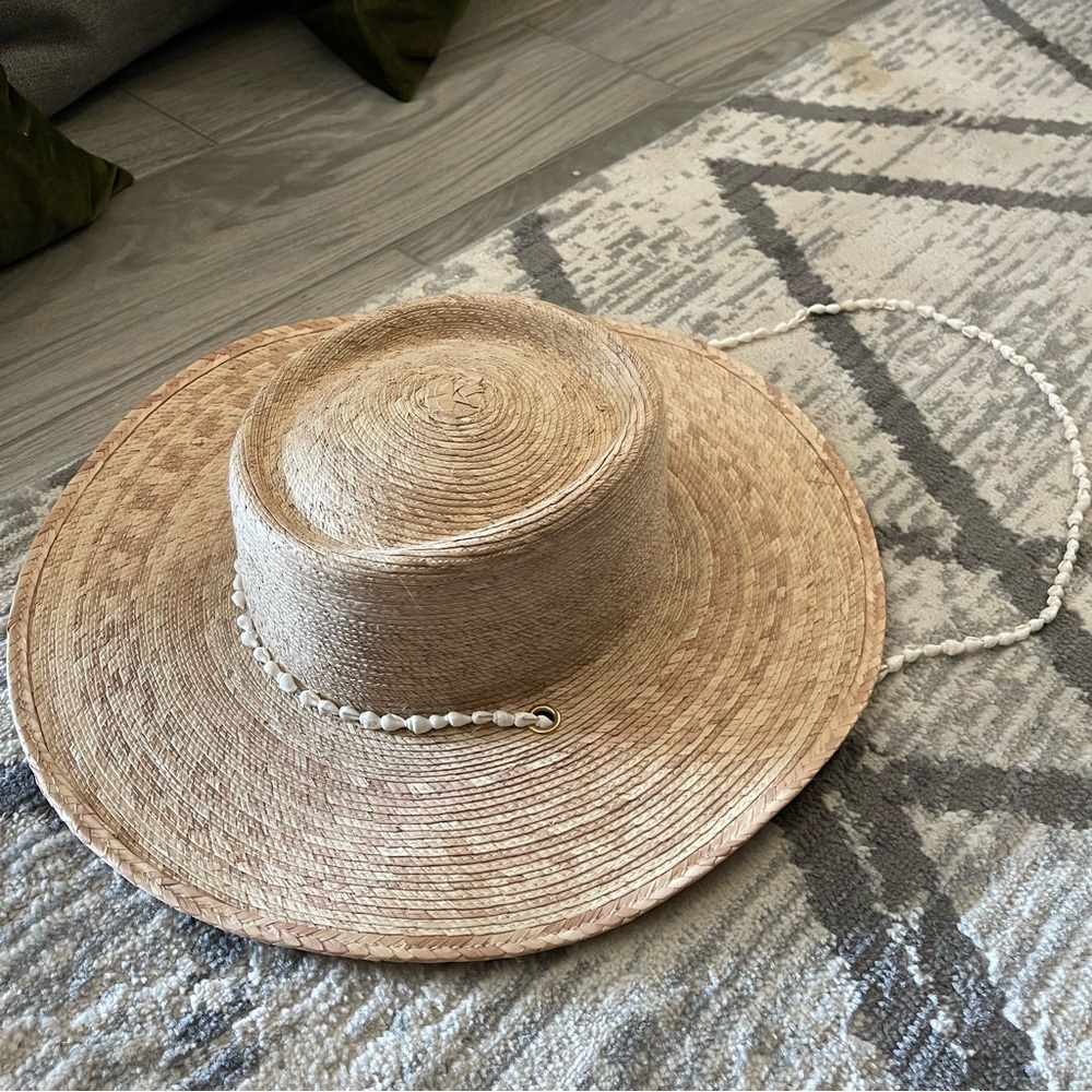 Lemonade | Citron Palm Shells Size: Medium - image 2